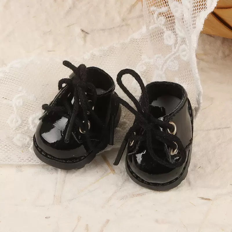 Doll Accessories - Lace Up Shoes for Dolls - 2 Colors