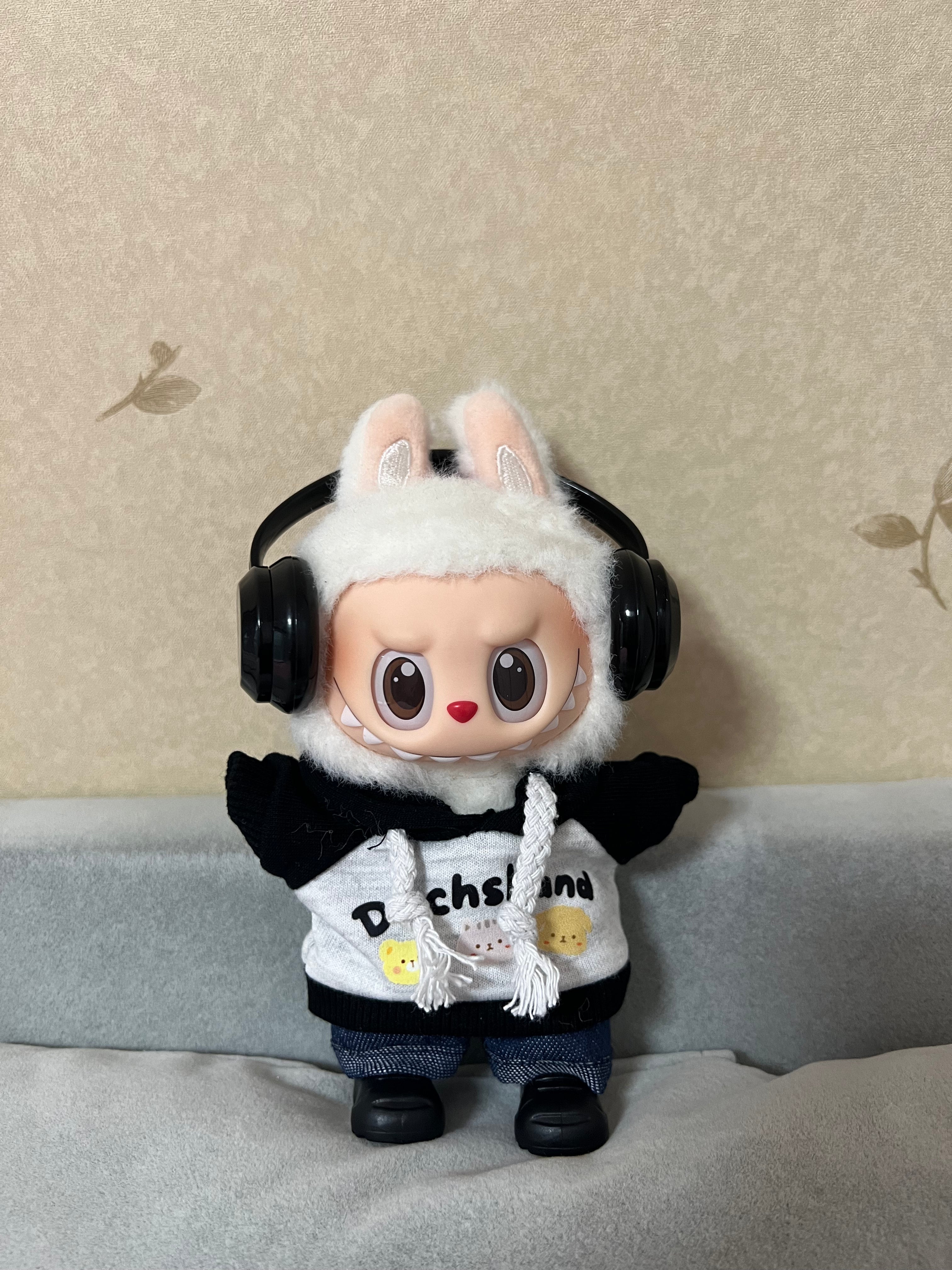 Doll Clothes - Streetwear Vibes Set with Headphones Doll Outfit