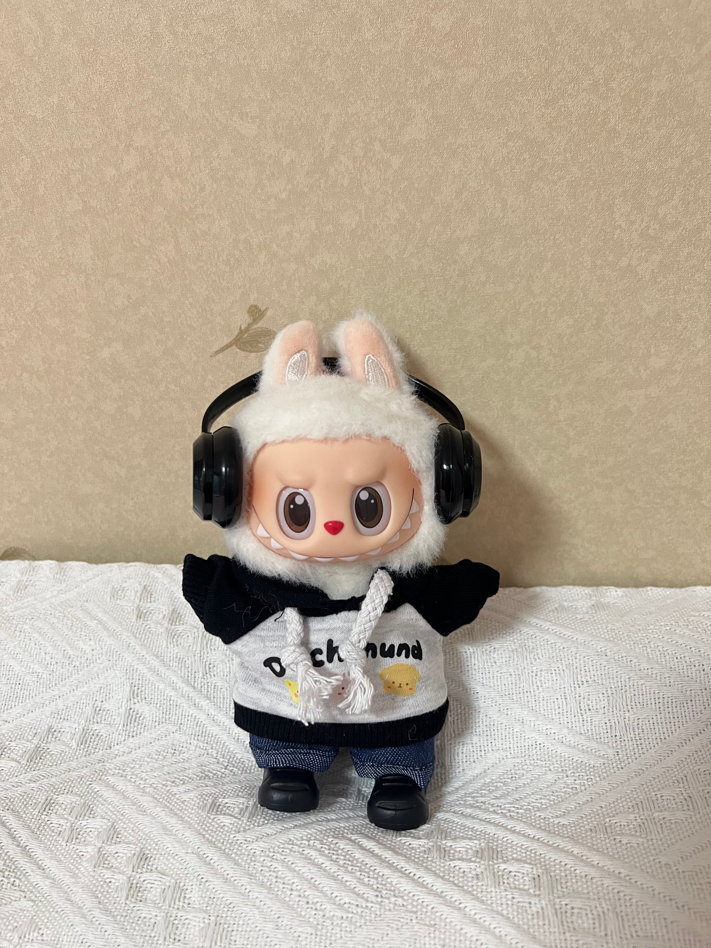 Doll Clothes - Streetwear Vibes Set with Headphones Doll Outfit